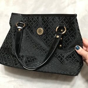 Black Tommy Hilfiger Handbag